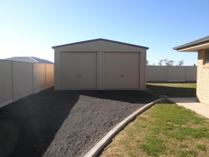 6 McKenzie Street, Chinchilla QLD 4413