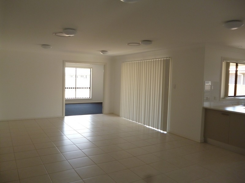 3  Hookswood Rd, Miles QLD 4415