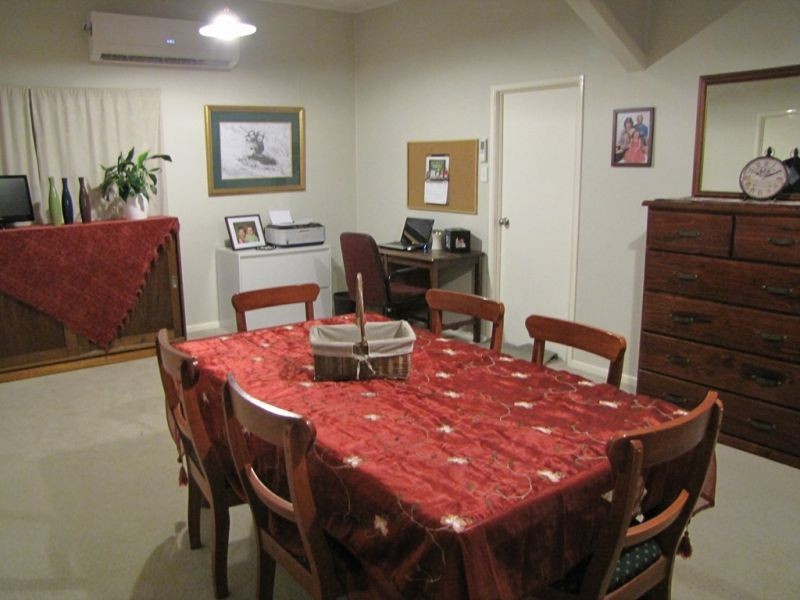 42 Oak Street, Chinchilla QLD 4413