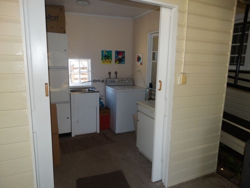 42 Oak Street, Chinchilla QLD 4413