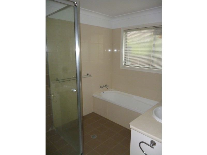 34 Beutel St, Chinchilla QLD 4413