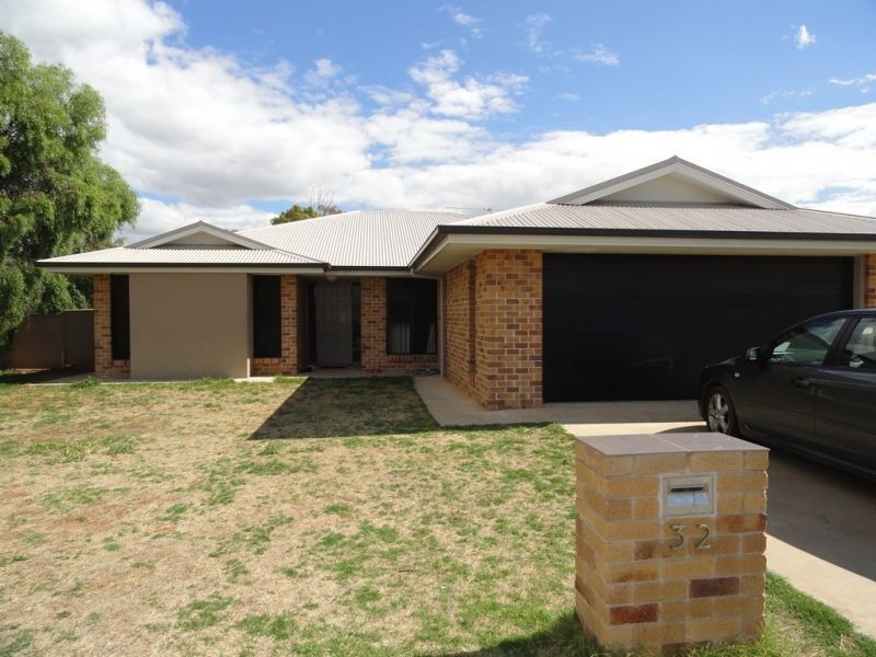 32 Sheridan Street, Chinchilla QLD 4413