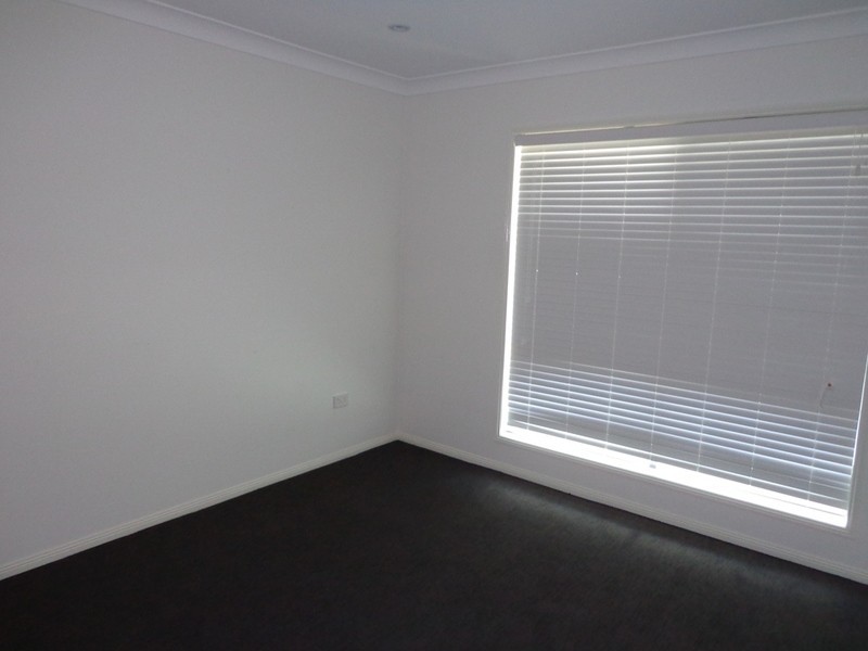 2/8 Windmill Road, Chinchilla QLD 4413