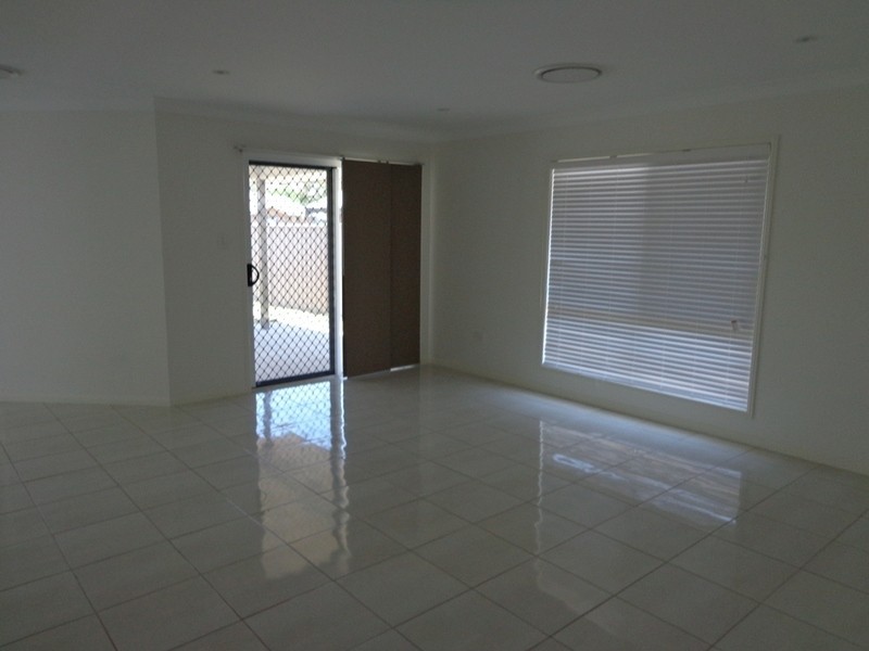 2/8 Windmill Road, Chinchilla QLD 4413