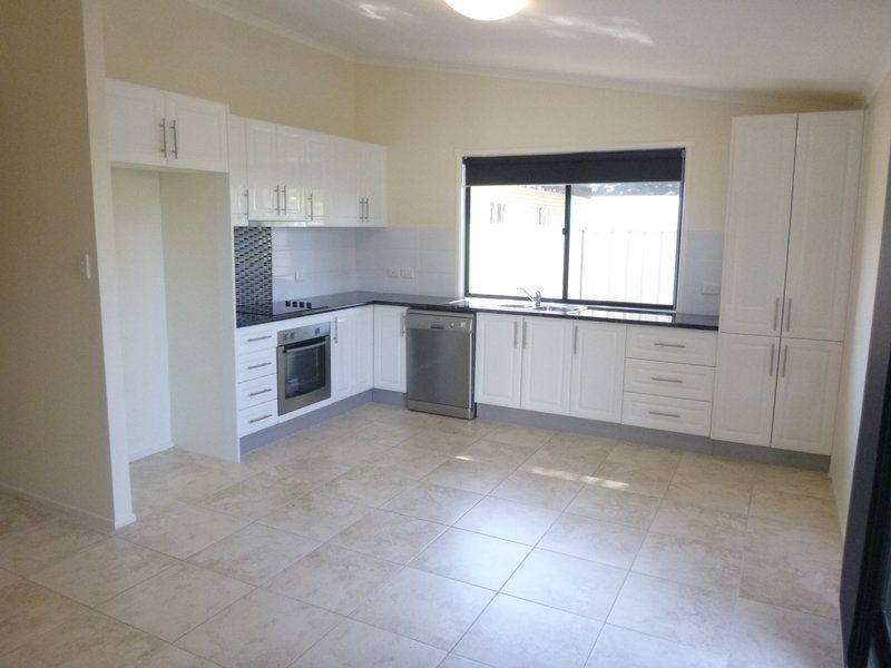 2/37 Barber Street, Chinchilla QLD 4413