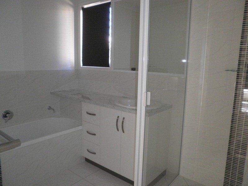 2/4 Dudley Street, Chinchilla QLD 4413