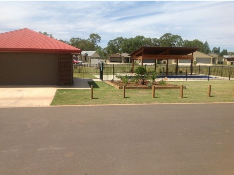 43 Cello Court, Chinchilla QLD 4413