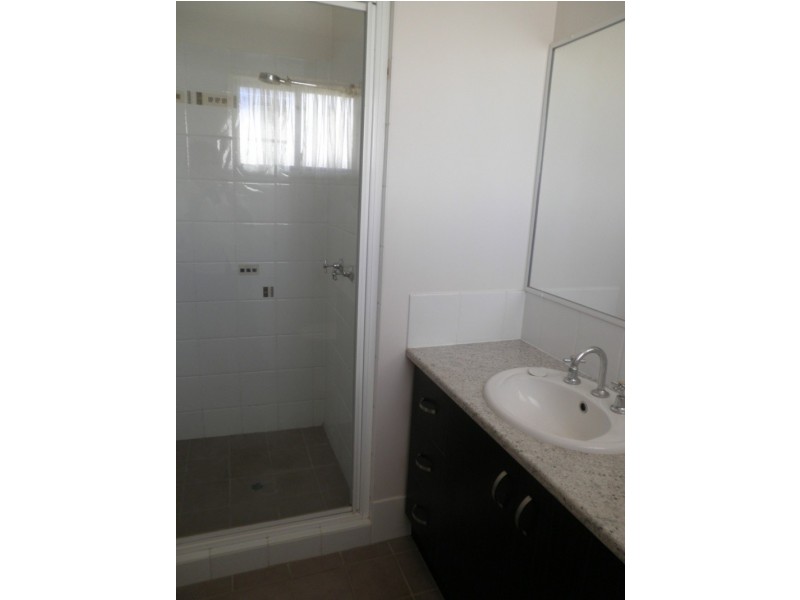 9 Cole St, Chinchilla QLD 4413