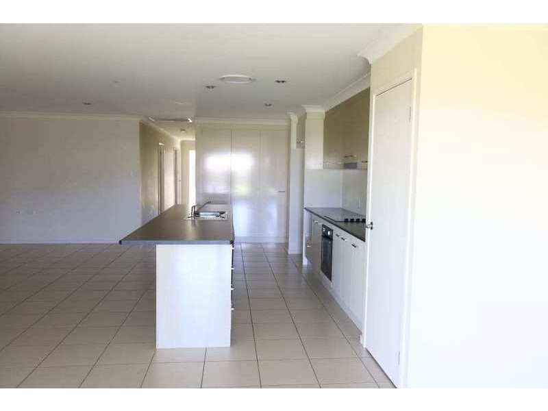 142 Price St, Chinchilla QLD 4413