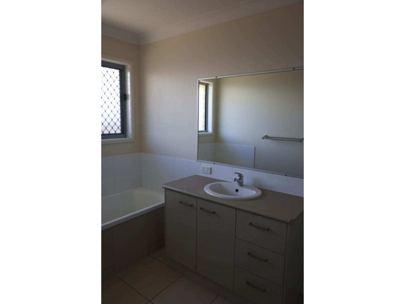 142 Price St, Chinchilla QLD 4413