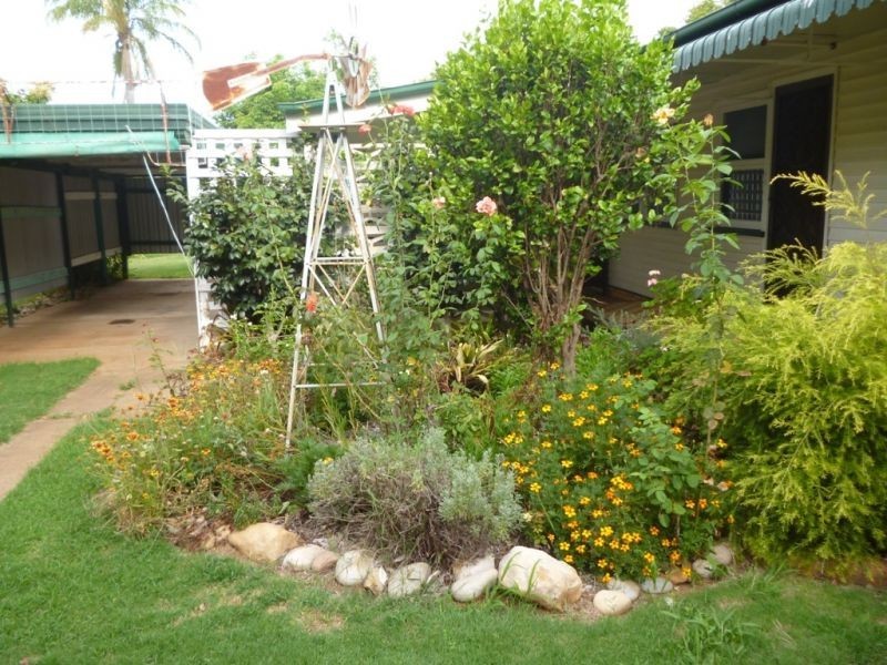 25 Evans Street, Chinchilla QLD 4413