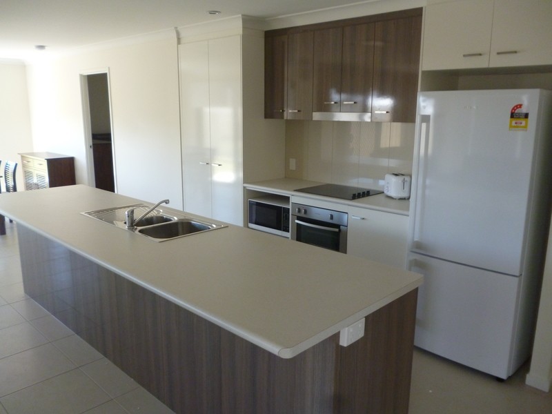 27 Ellem Drive, Chinchilla QLD 4413