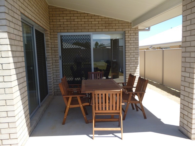 27 Ellem Drive, Chinchilla QLD 4413