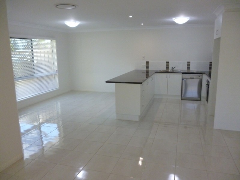 1/8 Windmill Road, Chinchilla QLD 4413