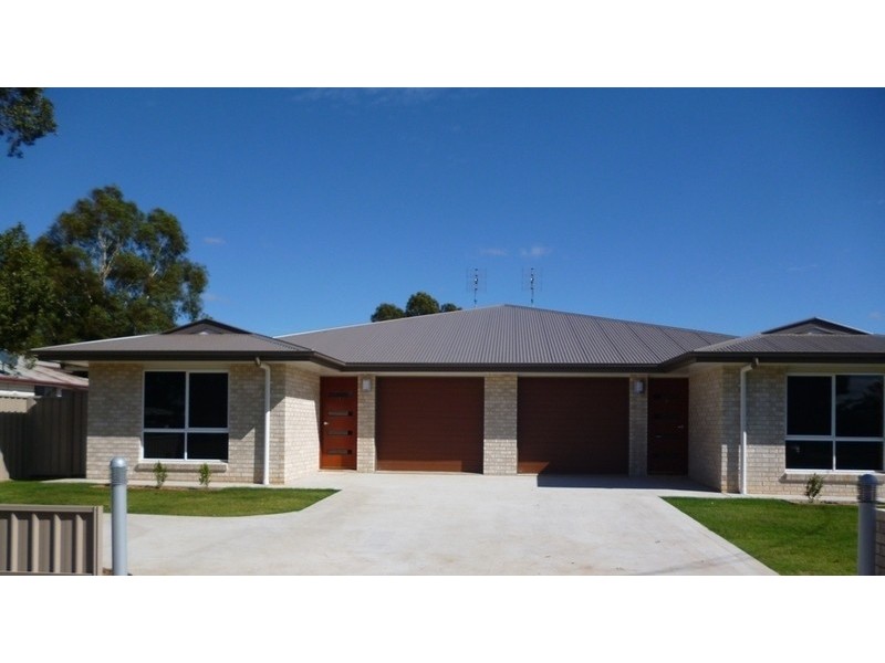 1/8 Windmill Road, Chinchilla QLD 4413