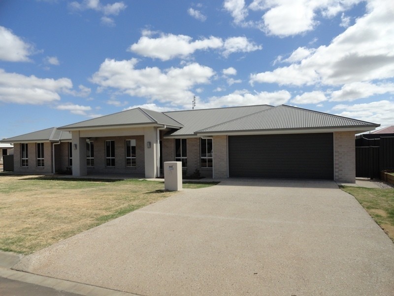 71 Frame St, Chinchilla QLD 4413