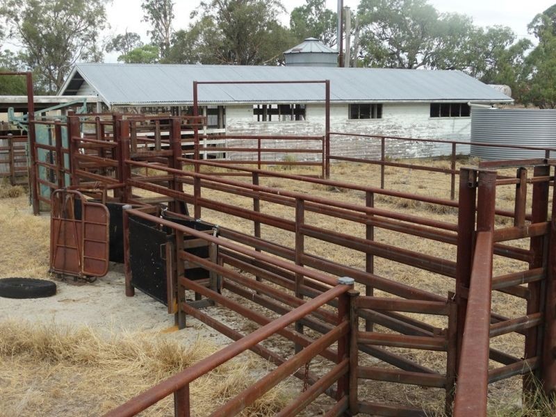 1967 Burncluith Hall Road, Chinchilla QLD 4413