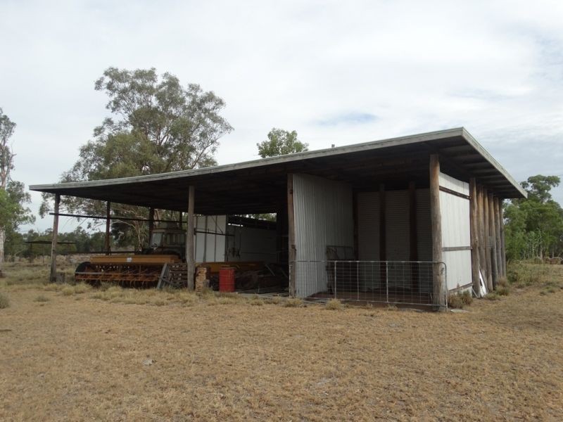1967 Burncluith Hall Road, Chinchilla QLD 4413