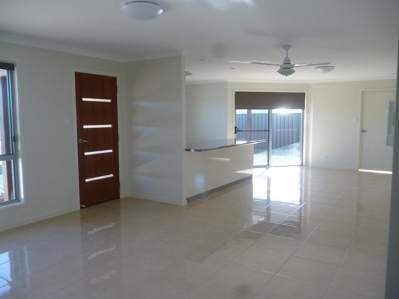 2/16 Dudley Street, Chinchilla QLD 4413