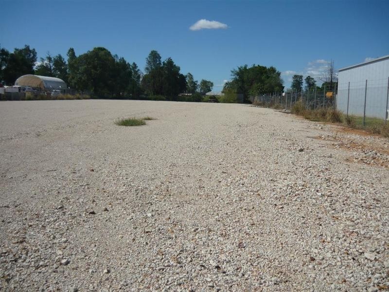 33 Downes Street, Chinchilla QLD 4413