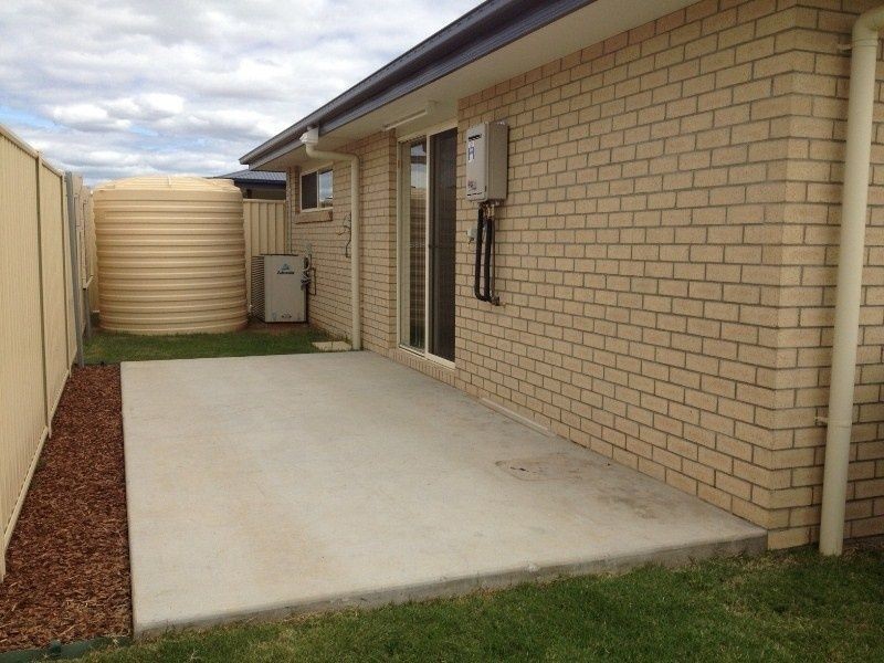 1/12 Dudley, Chinchilla QLD 4413
