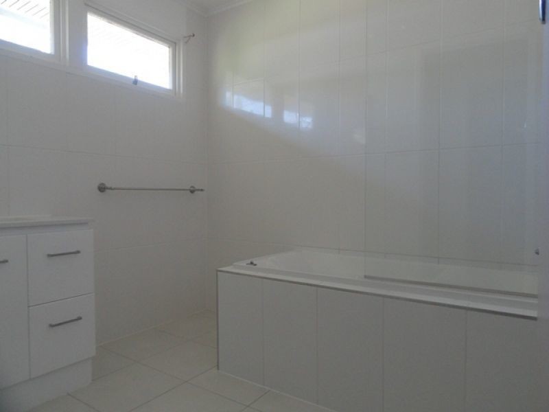 25 Evans Street, Chinchilla QLD 4413