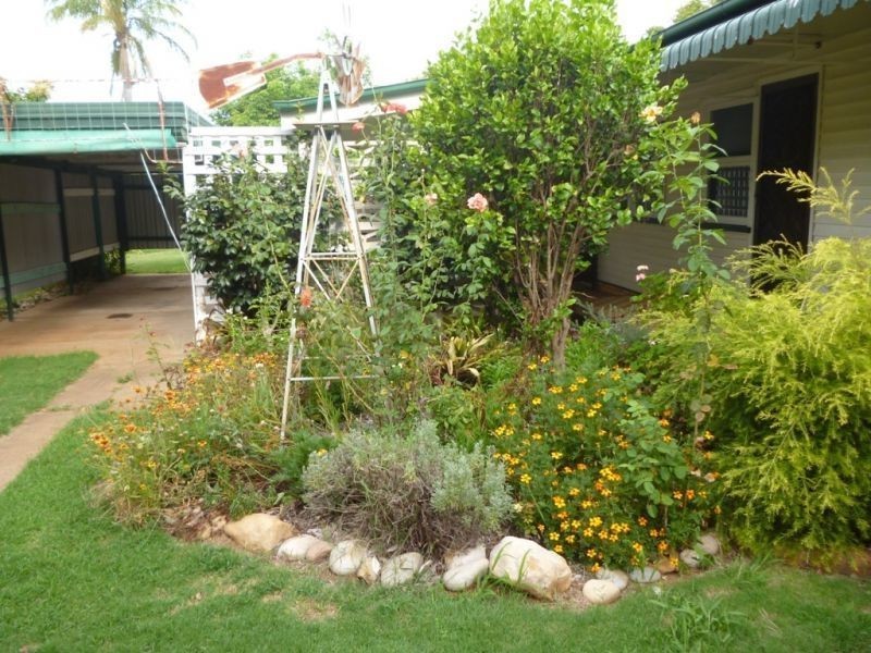 25 Evans Street, Chinchilla QLD 4413