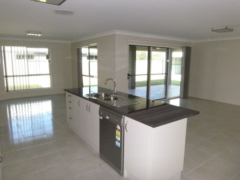 35 Skewis Street, Chinchilla QLD 4413