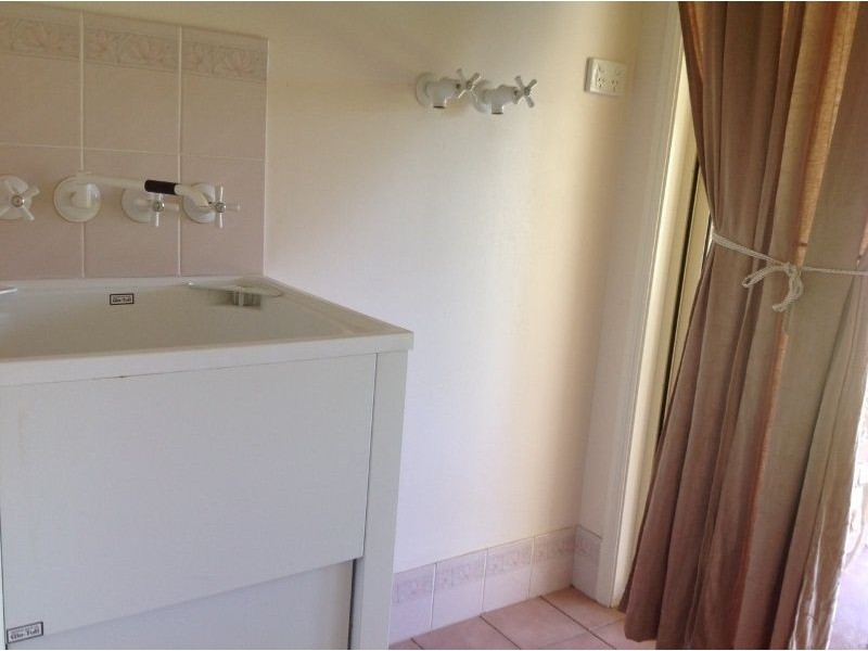 2/23 Birkett Street, Chinchilla QLD 4413