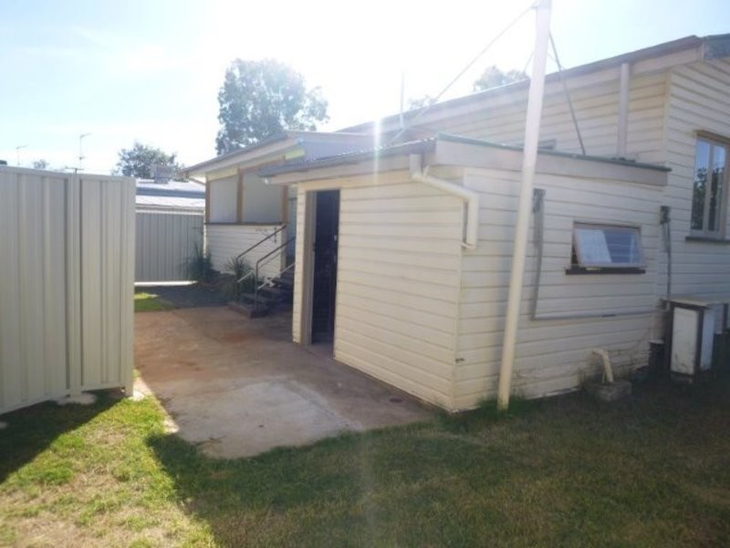 22 Barber Street, Chinchilla QLD 4413