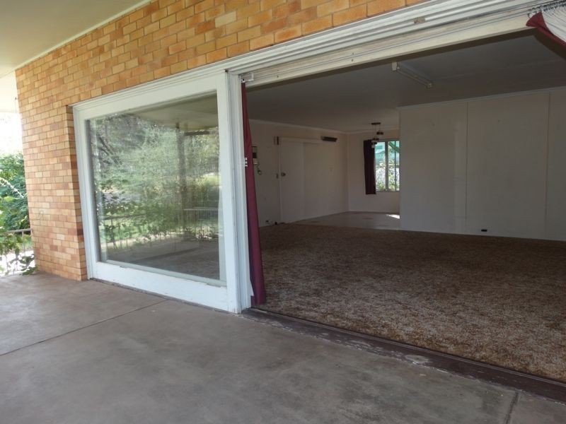 25 Fraser  Street, Chinchilla QLD 4413