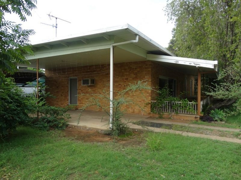 25 Fraser  Street, Chinchilla QLD 4413