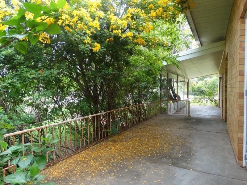 25 Fraser  Street, Chinchilla QLD 4413