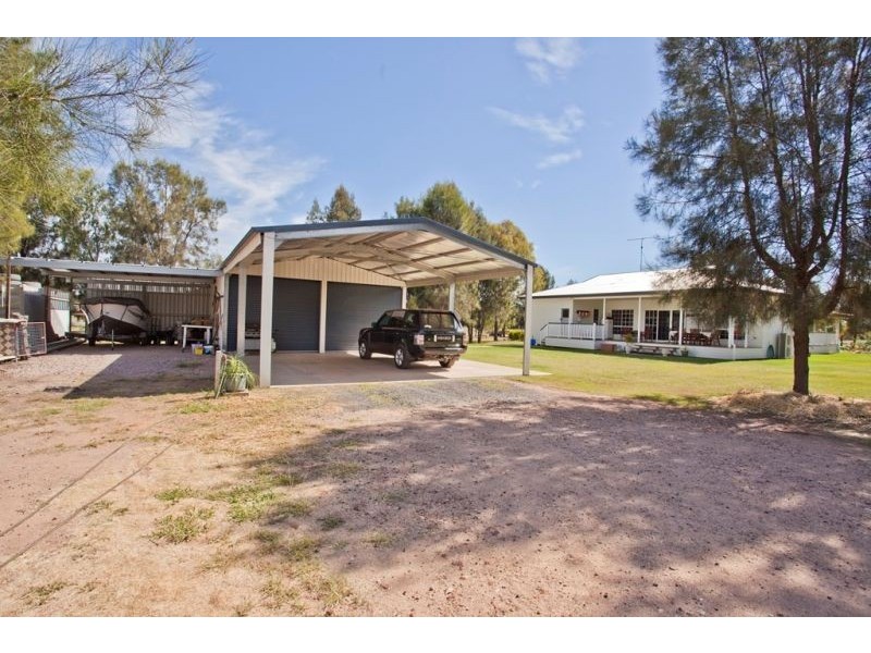 4 Bender Street, Chinchilla QLD 4413