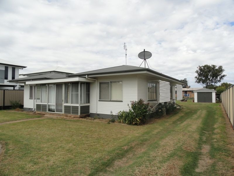 92 Middle Street, Chinchilla QLD 4413