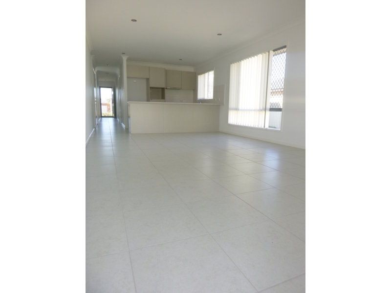 15 Bridgeman Parade, Chinchilla QLD 4413