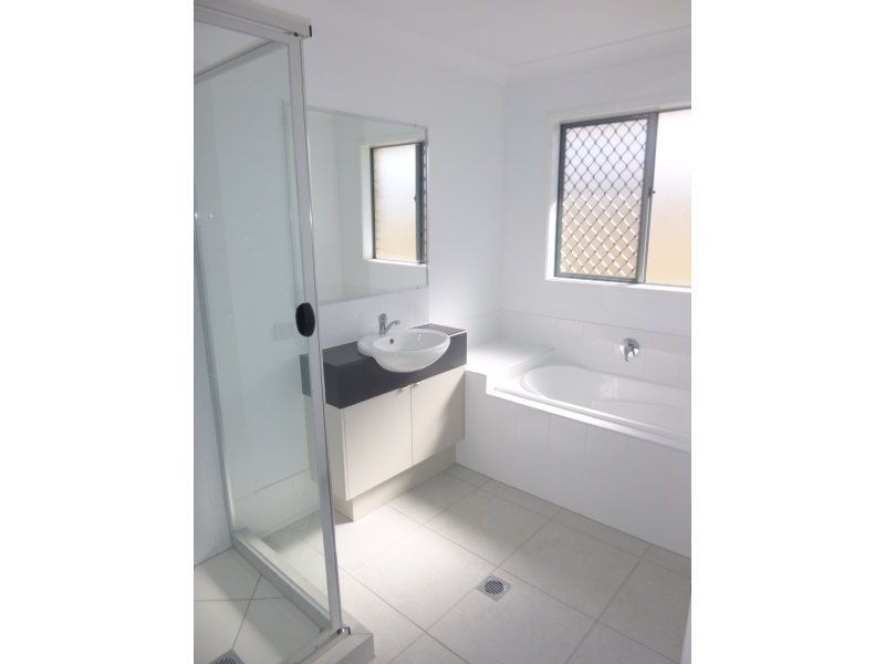 15 Bridgeman Parade, Chinchilla QLD 4413