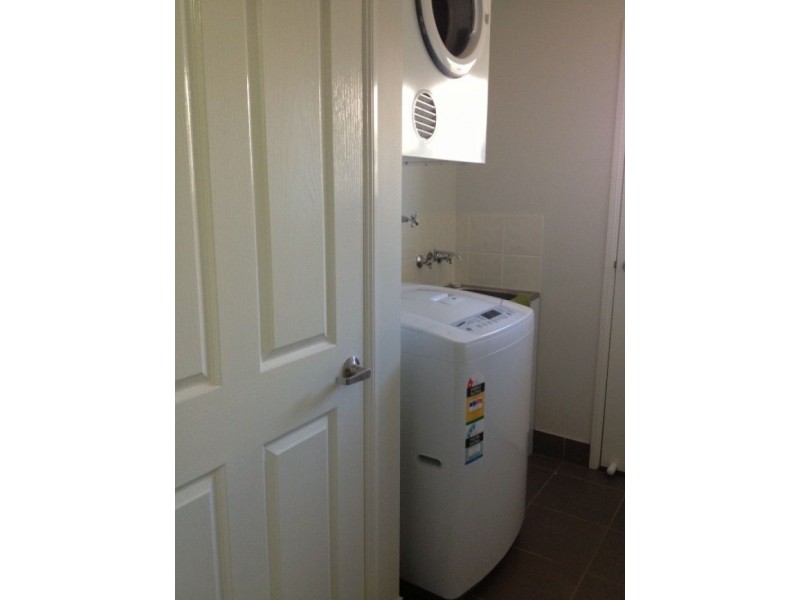 2/17 Luscombe Street, Chinchilla QLD 4413