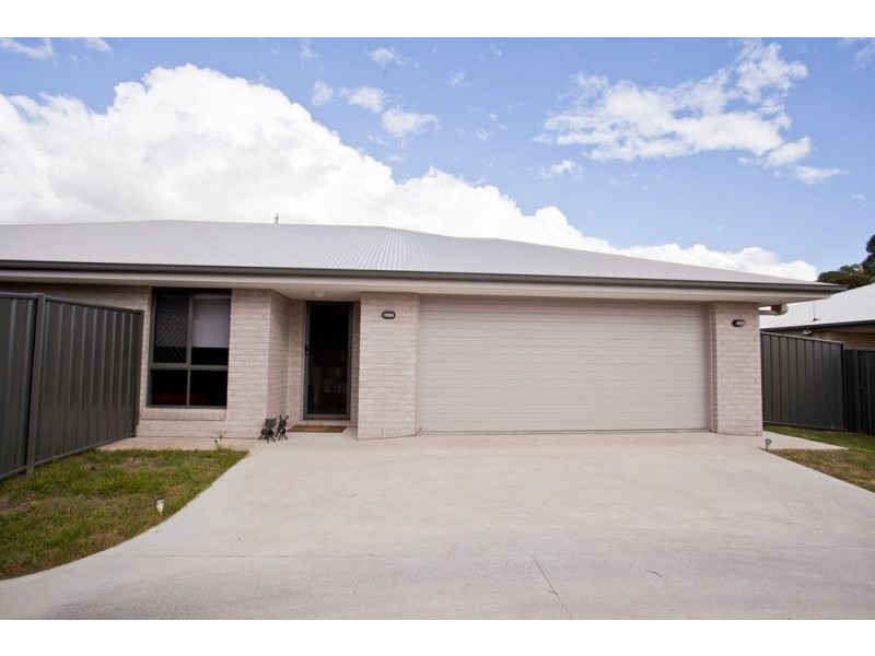 6b Dudley Street, Chinchilla QLD 4413