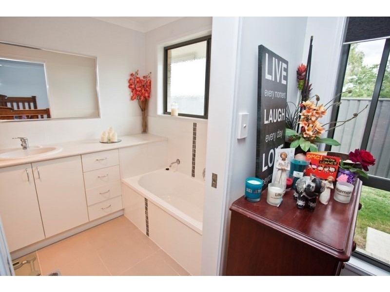 6b Dudley Street, Chinchilla QLD 4413