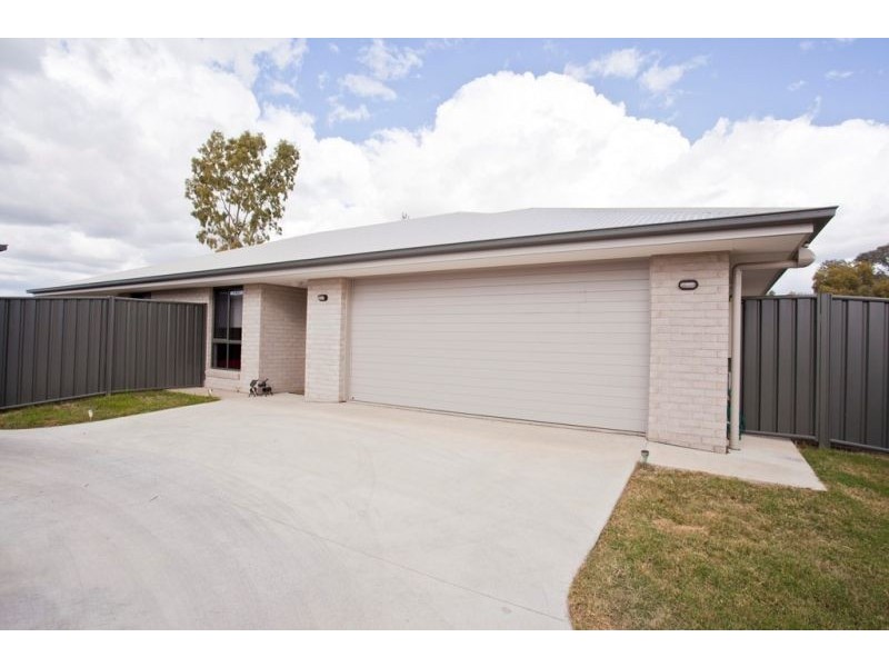 6b Dudley Street, Chinchilla QLD 4413