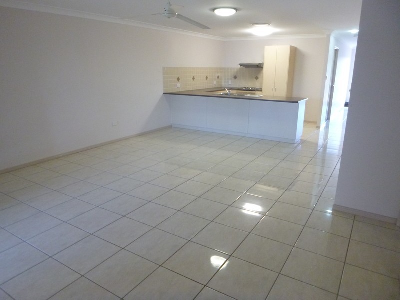 1/6 Luscombe Street, Chinchilla QLD 4413