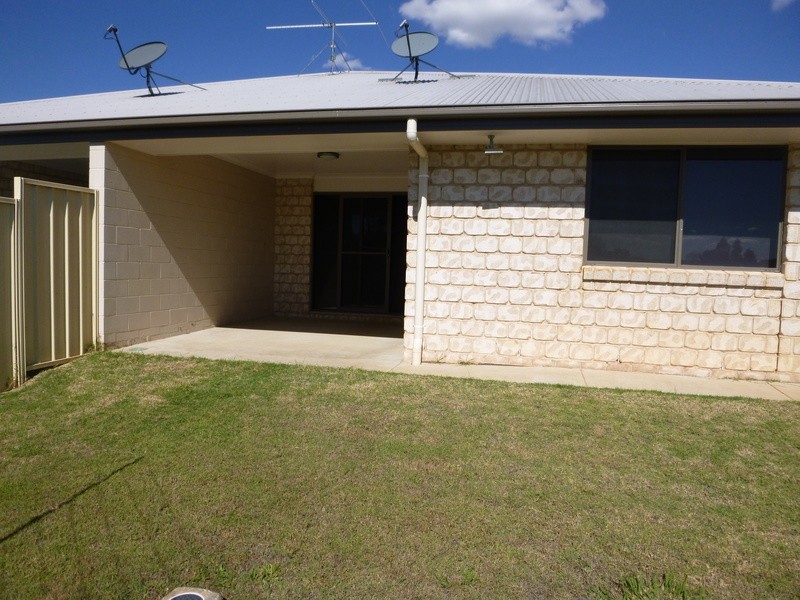 1/6 Luscombe Street, Chinchilla QLD 4413