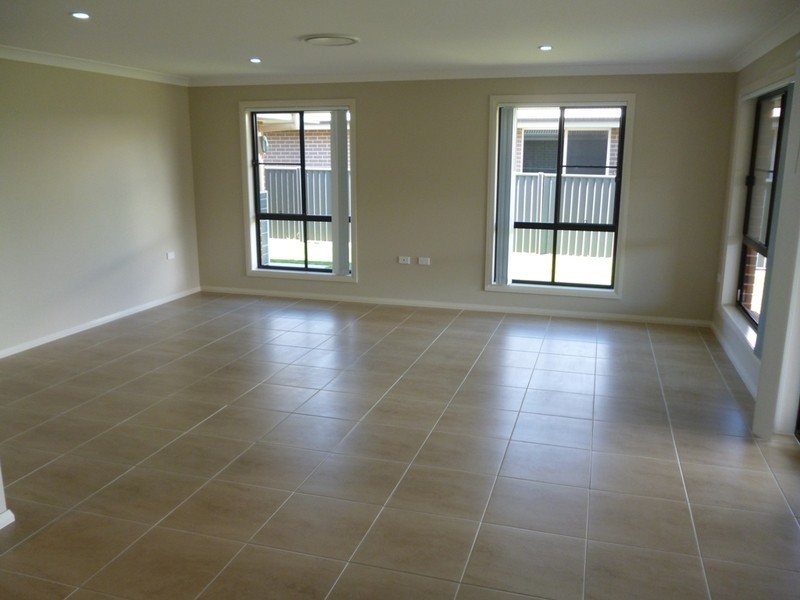 10 Gower St, Chinchilla QLD 4413