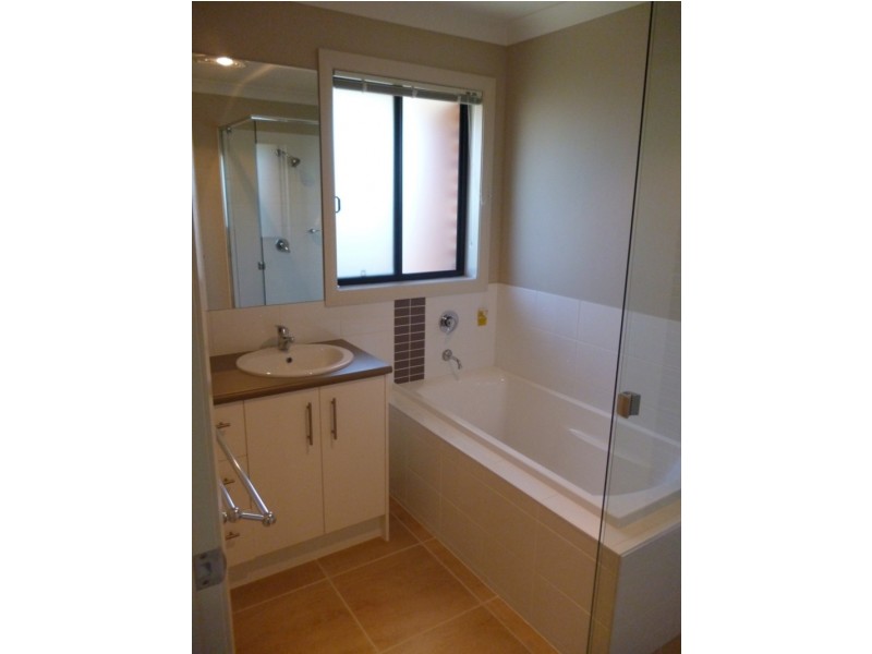 10 Gower St, Chinchilla QLD 4413