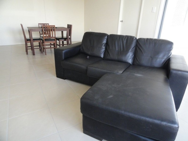 2/21 Ellem Drive, Chinchilla QLD 4413