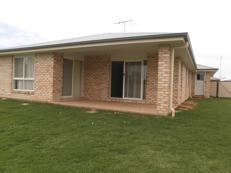 17 Campbell St, Chinchilla QLD 4413