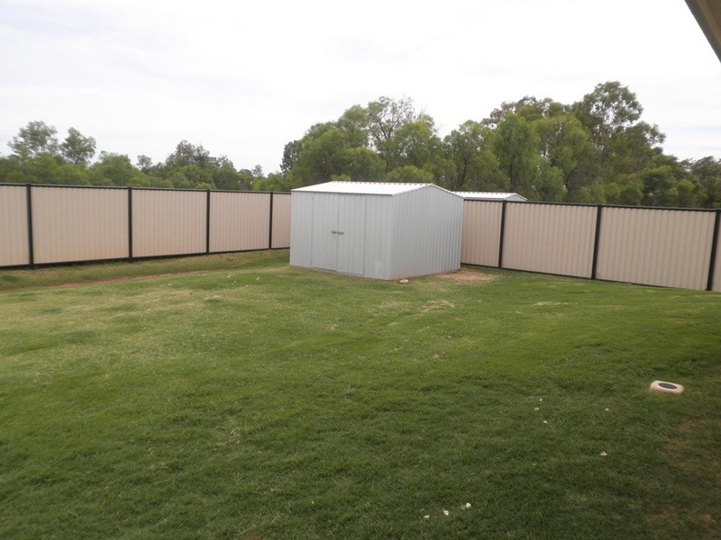 17 Campbell St, Chinchilla QLD 4413
