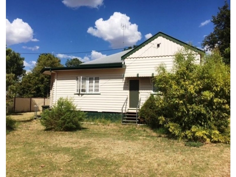 26 Park Street, Chinchilla QLD 4413