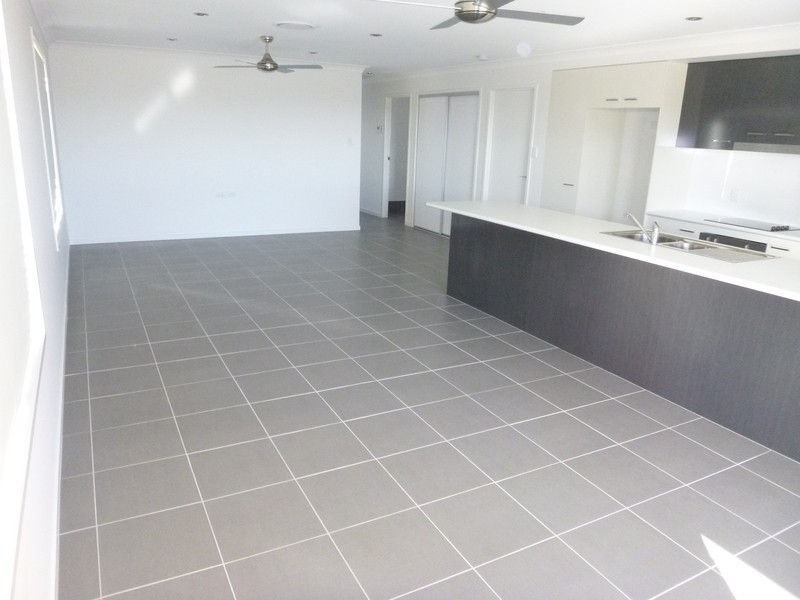 32 Bridgeman Pde, Chinchilla QLD 4413